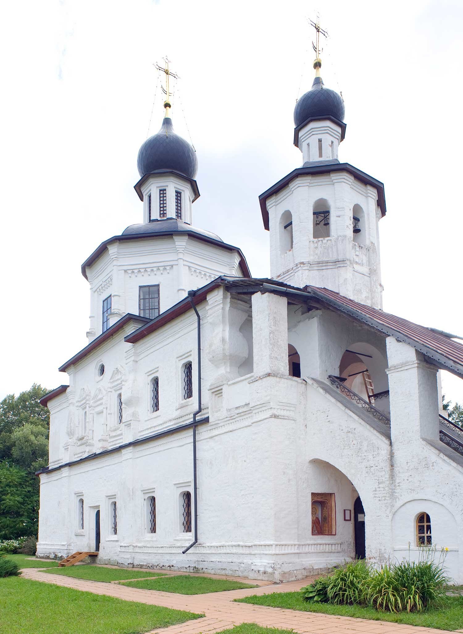Iglesia del Icono de Nuestra Señora de Smolensk. Vista noroeste. 21 de agosto de 2012.