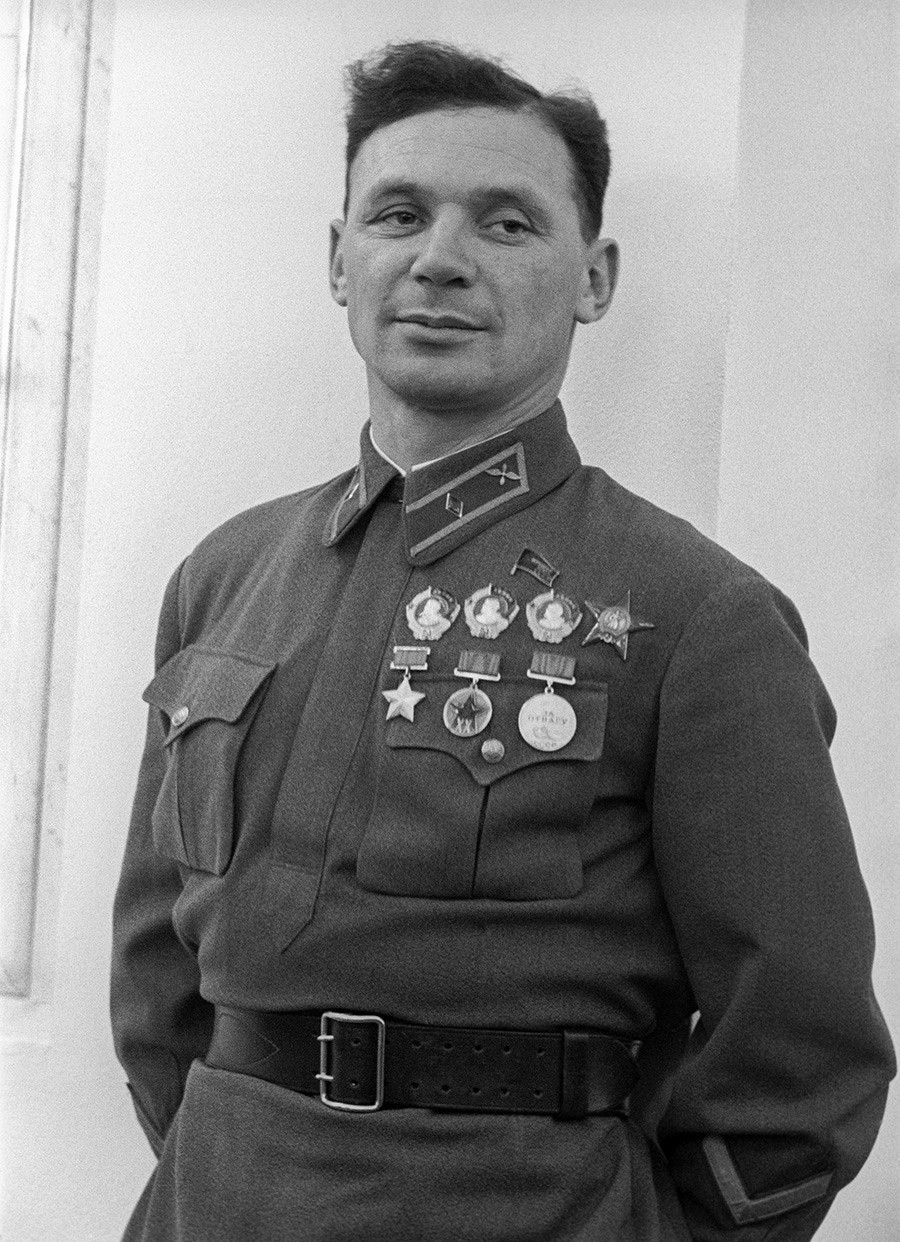 ソ連邦英雄、試験操縦士ウラジーミル・コッキナキ