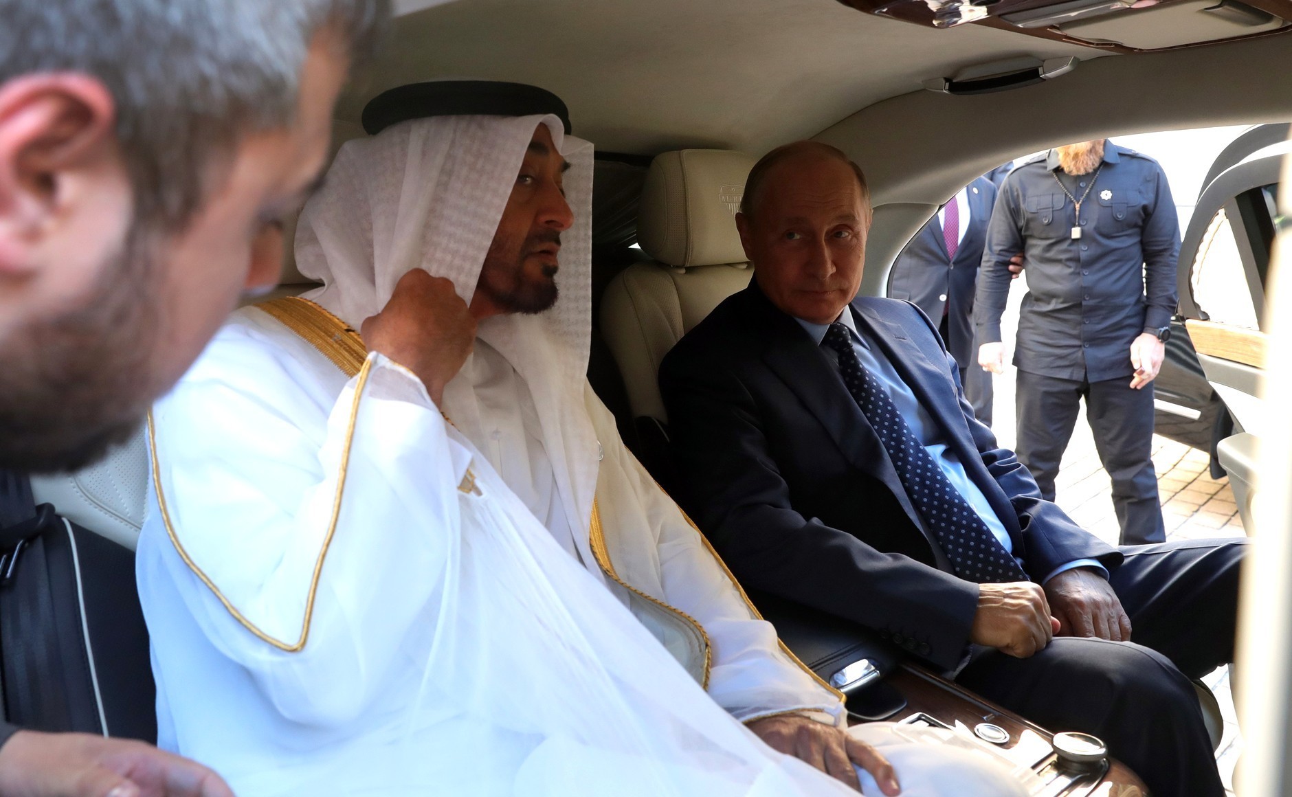 Putin i prijestolonasljednik emirata Abu Dhabija Mohammed bin Zayed Al Nahyan u limuzini Aurus, 1. lipnja 2018.