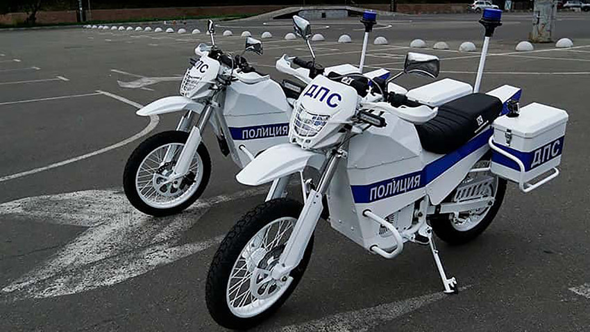 Полицейски електрически мотоциклет "ИЖ"