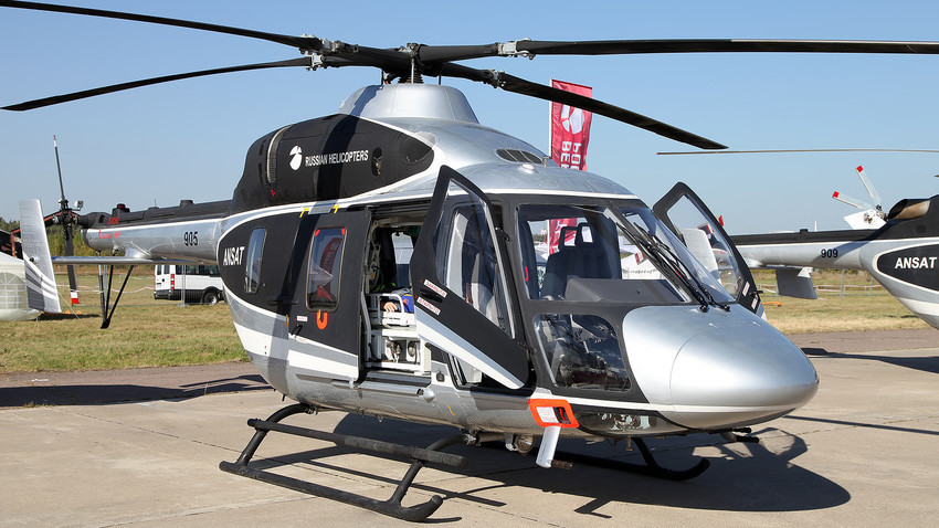 O Ansat é um helicóptero leve e pode ser empregado no transporte de passageiros e de carga ou em trabalhos de resgate.