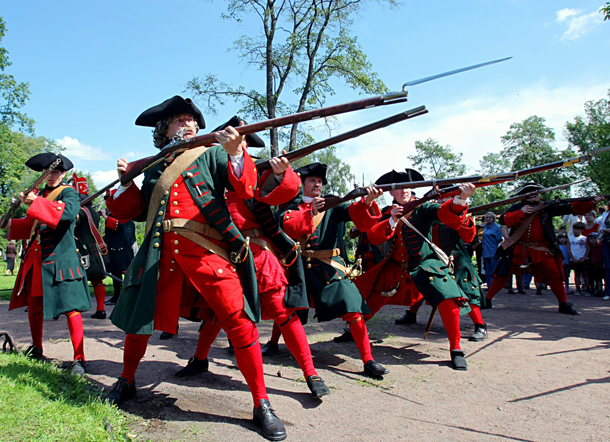 Comemorações em São Petersburgo para relembrar a vitória russa na  Batalha de Poltava, de 1709. 