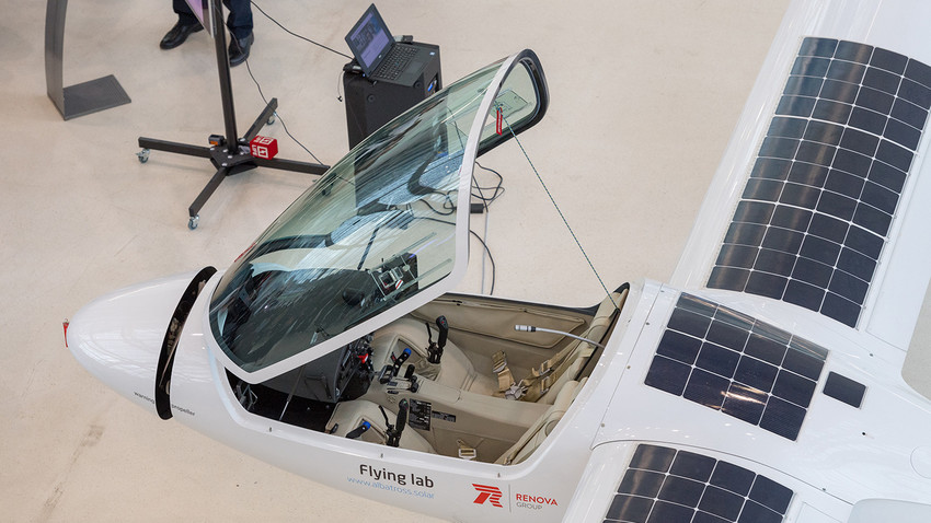 To develop a new solar plane, Russian researchers launched a flying lab of photovoltaics, a method converting solar energy into electrical energy. 