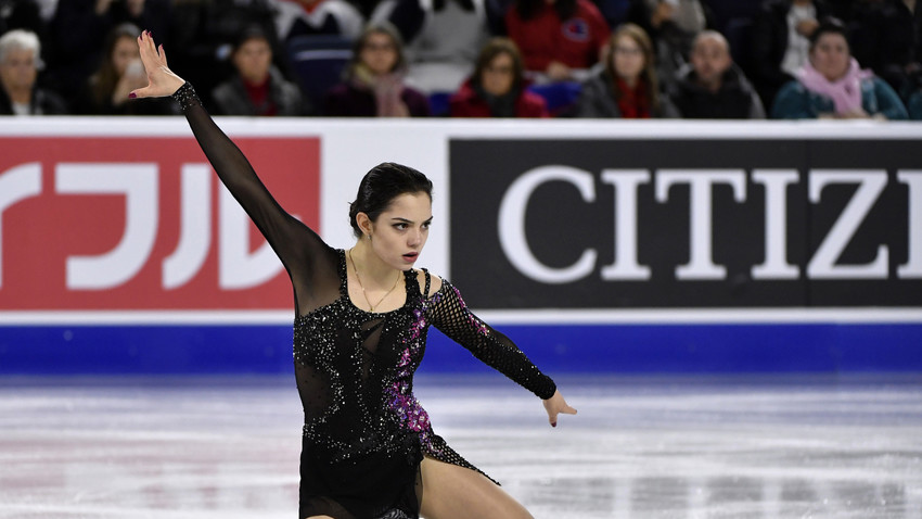 フィギュア女子のメドヴェージェワ選手がスケートカナダで3位 五輪銀メダリスト 自身の演技を振り返る ロシア ビヨンド