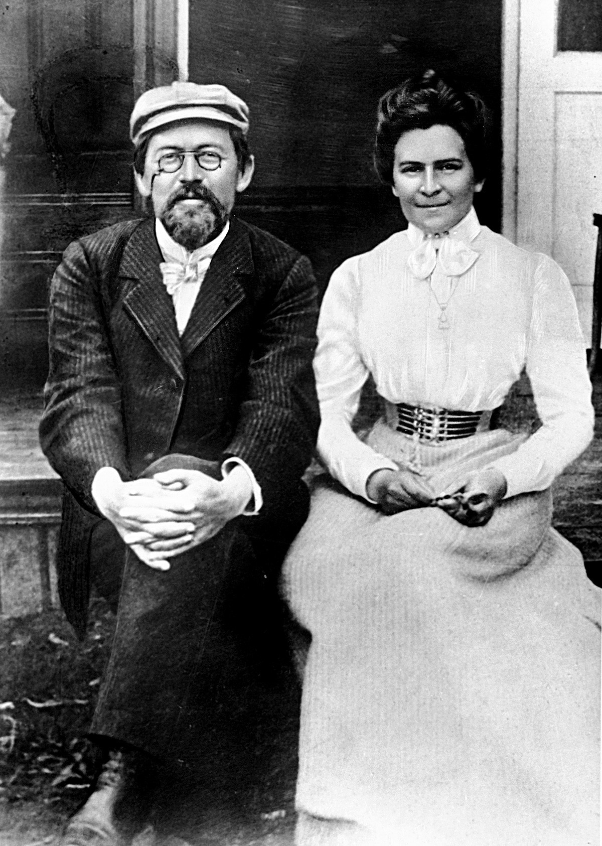 Reprodukcija fotografije pisatelja Antona Čehova in njegove žene, igralke Olge Knipper-Čehove