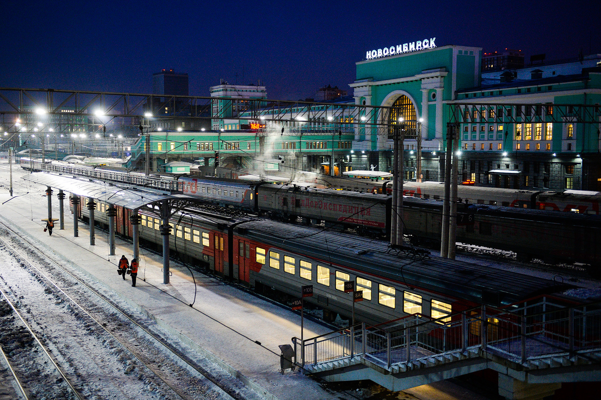 Most Siberians believe that the capital of Russia should be moved to Siberia. 