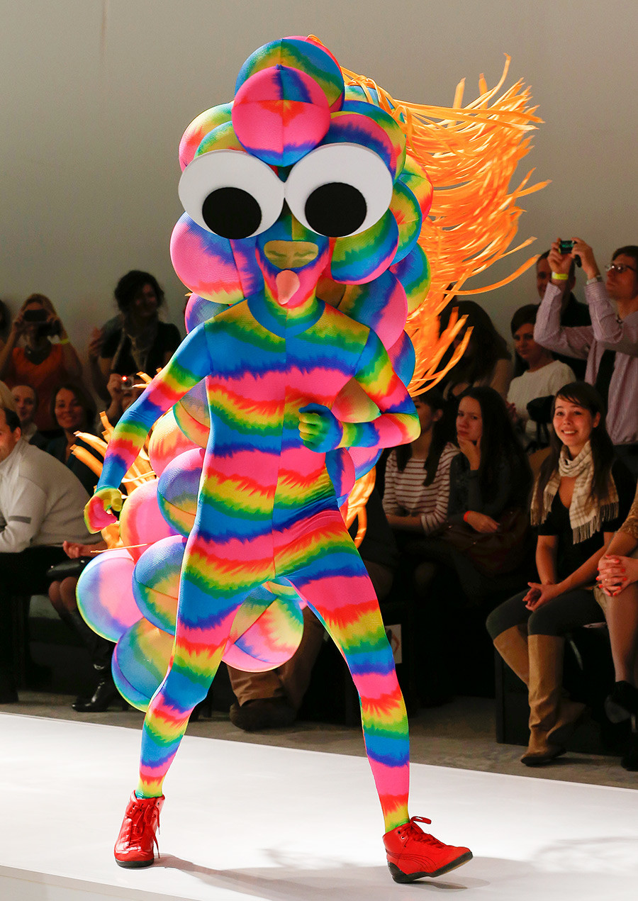 アンドレイ バルテネフの奇抜すぎるファッション12選 新たなオルタナティブミスワールド覇者 ロシア ビヨンド