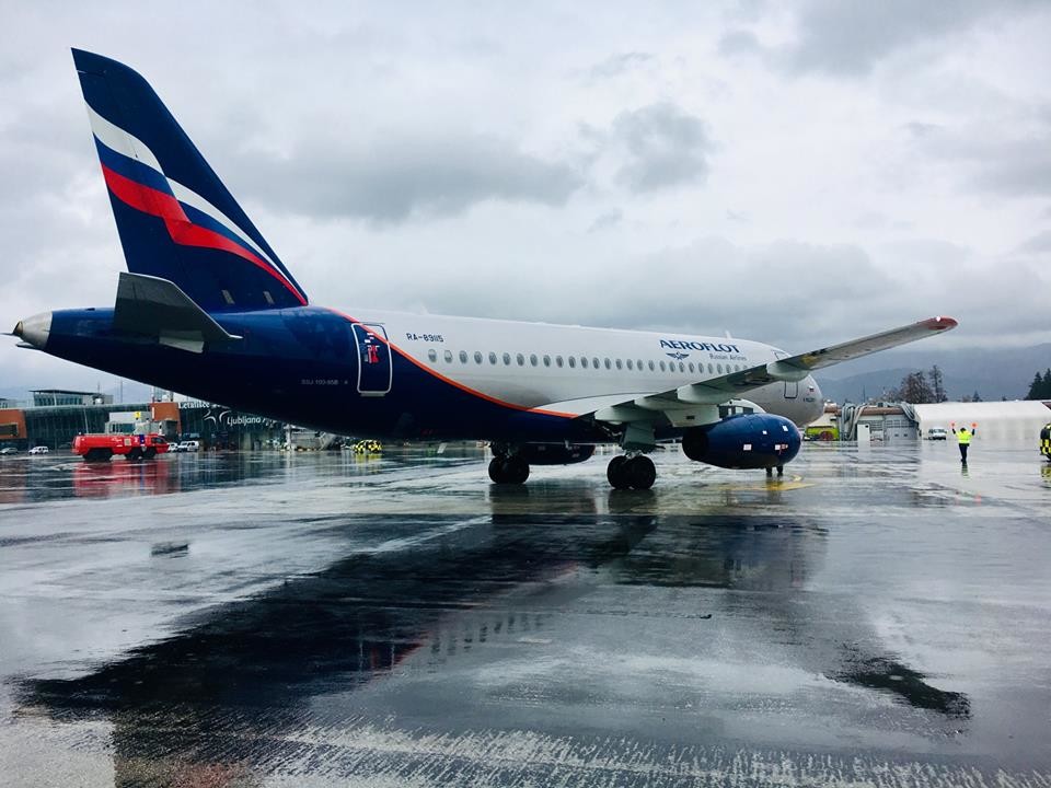 Suhoj Superjet 100 na ljubljanskem Letališču Jožeta Pučnika