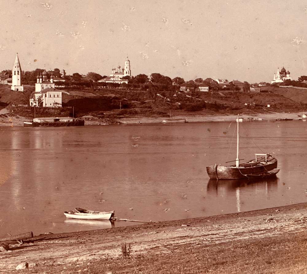 Romanov. View toward southeast from right bank of Volga River. From left: Church of Kazan Icon; Church of Resurrection (demolished 1930s); Cathedral of Elevation of the Cross. Summer 1910.