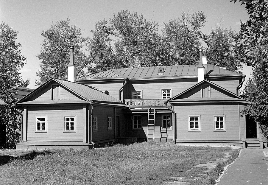 Фото дома ленина. Дом-музей Ленина в Ульяновске. Музей Владимира Ильича Ленина в Ульяновске. Дом Ульянова Ленина в Ульяновске. Владимир Ильич Ленин дом.