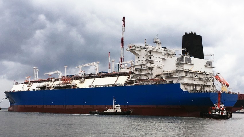 Пловната регасификациска платформа на Гаспрома „Маршал Васиљевски”