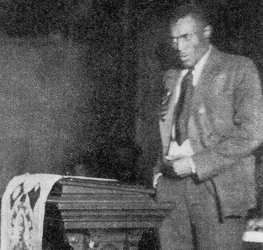 Fort-Whiteman (1894-1939), American political activist, speaking at the opening session of the founding convention of the American Negro Labor Congress.