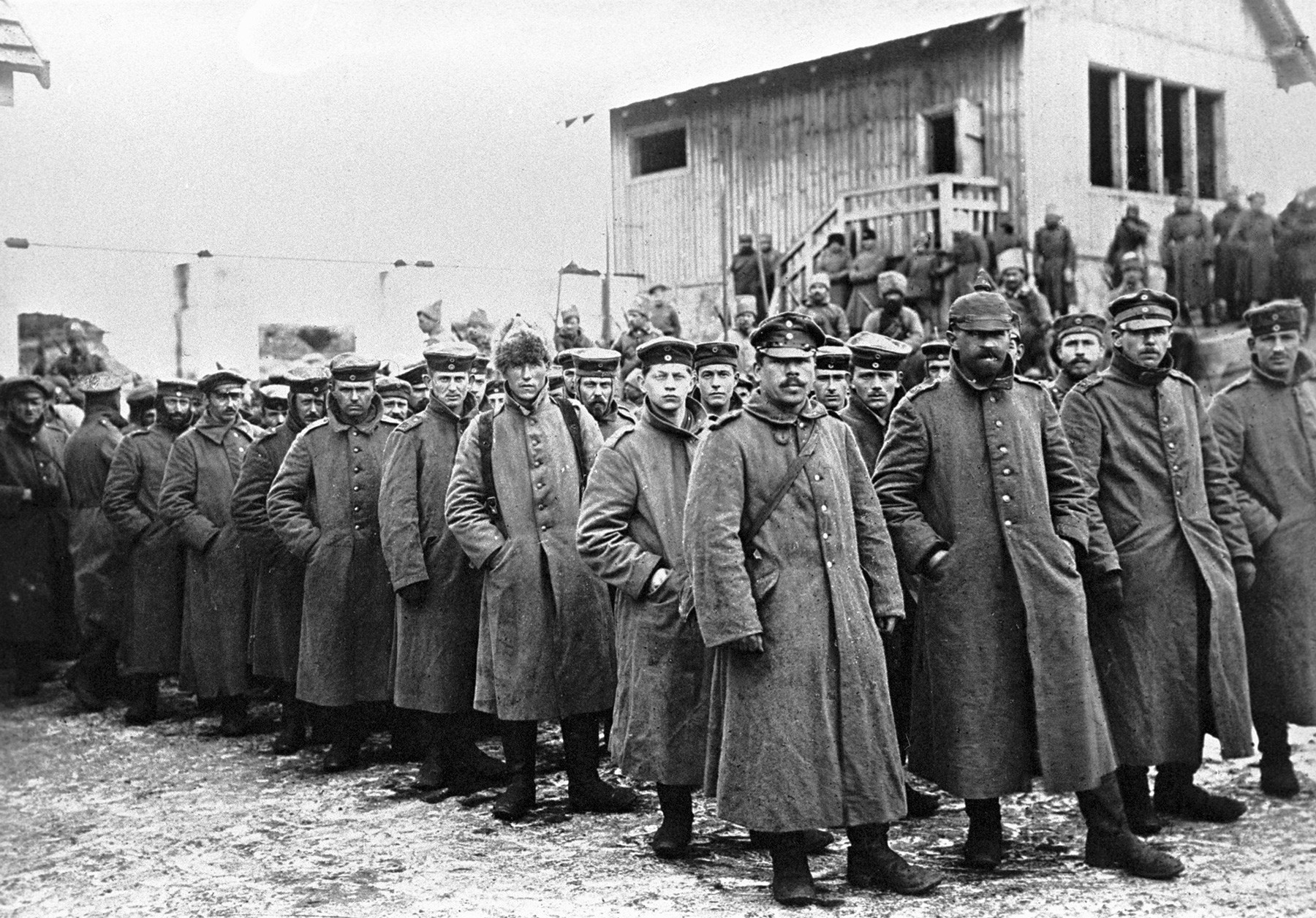 German soldiers captured near the village of Naroch during World War I 