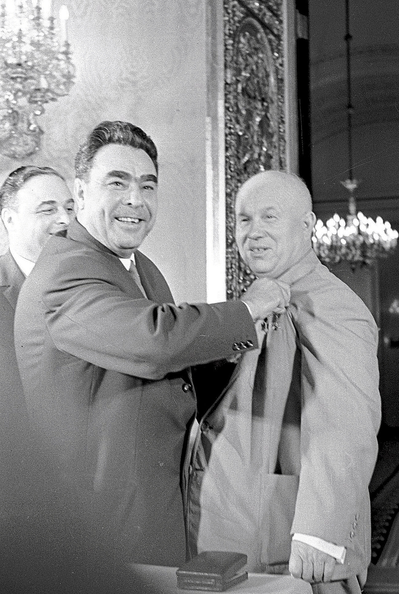 Brežnjev in Hruščov leta 1964