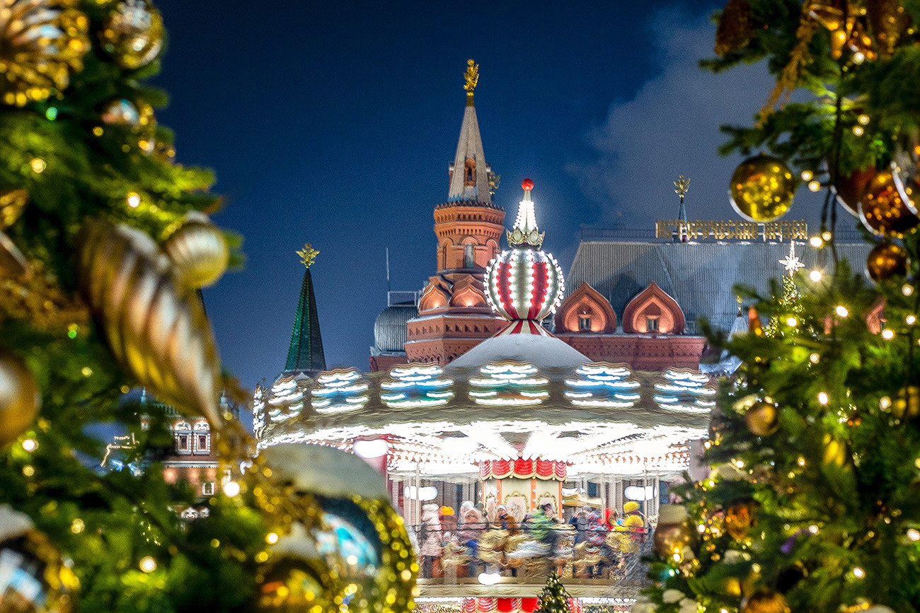 Moskaus Straßen strahlen zu Neujahr und zu Weihnachten (FOTOS) Russia