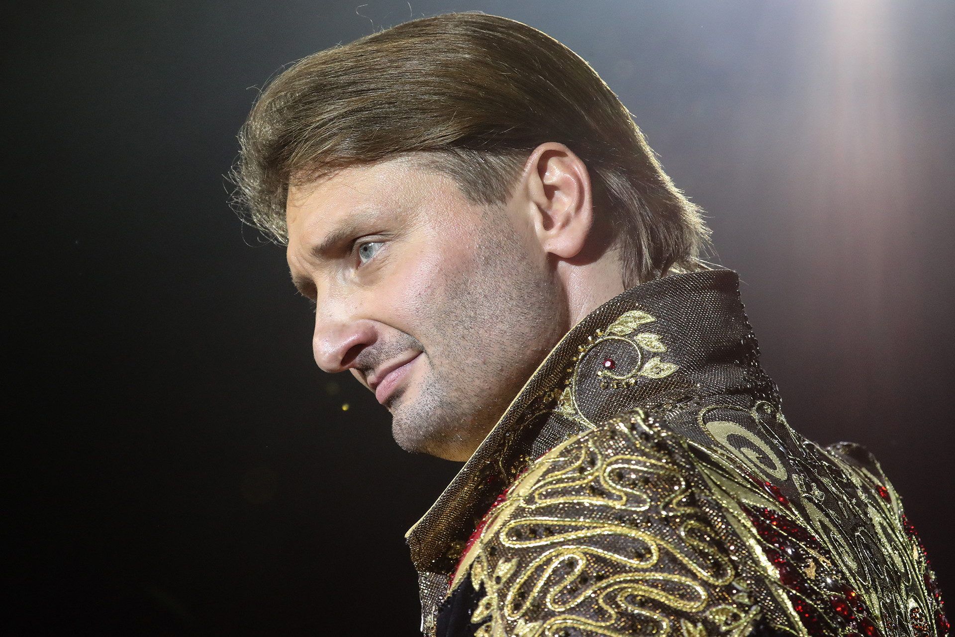 Édgard Zapashni, director de circo de Moscú, se ha quejado a Vladímir Putin sobre los supuestos planes del empresario ruso Mikaíl Gutseríev y del Cirque du Soleil de establecerse permanente en Rusia.