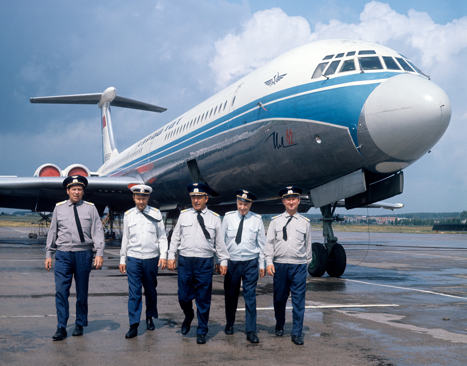 Il-62のクルー。モスクワのドモジェドヴォ空港。