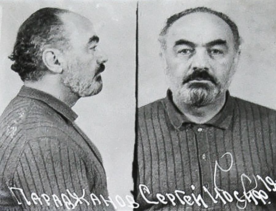 逮捕された映画監督のセルゲイ・パラジャーノフ。