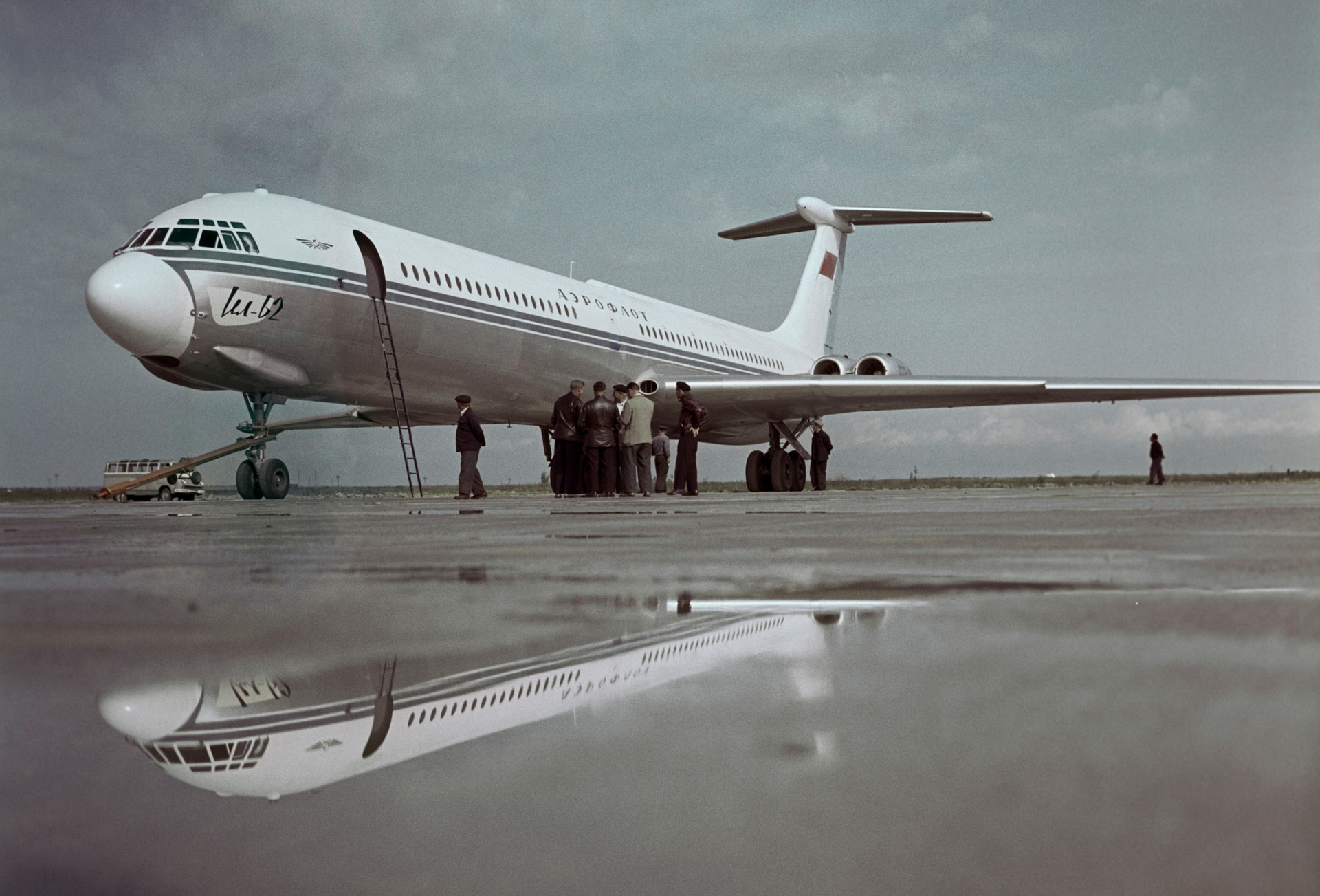 ソ連初の大陸間のジェット旅客機、アエロフロート社のIl-62。ヴヌコヴォ空港にて。