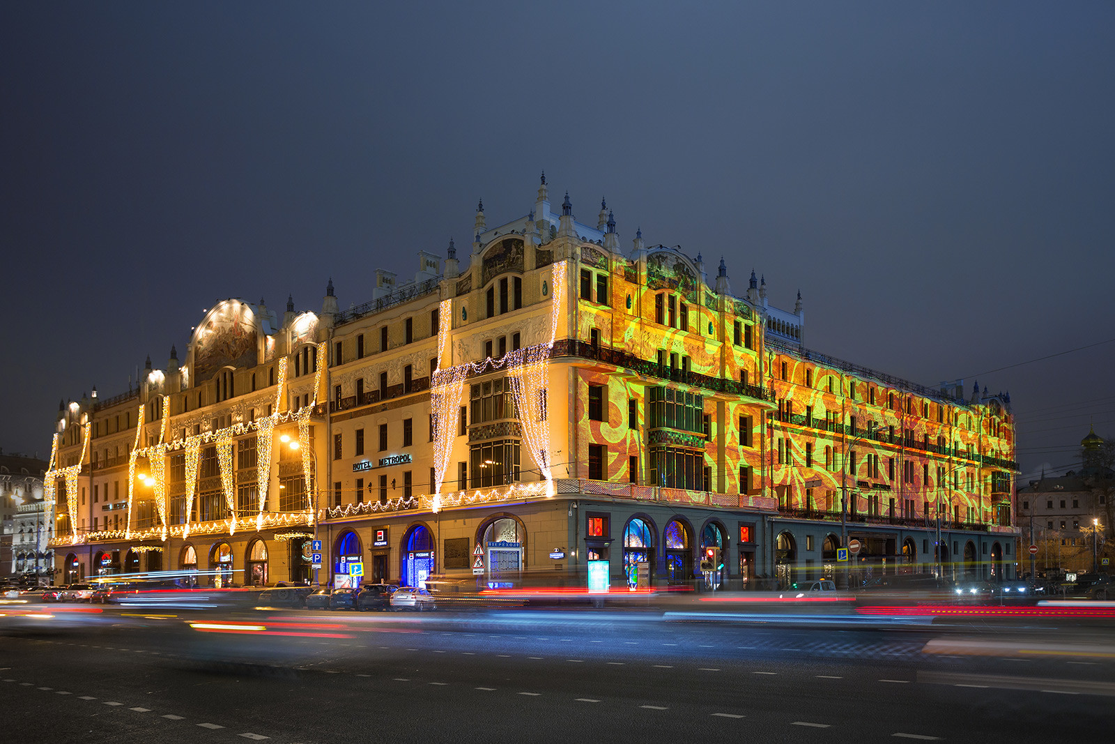 здание гостиницы метрополь в москве