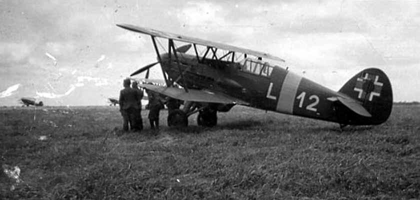 Caza biplano Avia B.534 de la Fuerza Aérea eslovaca en Ucrania, 1941.