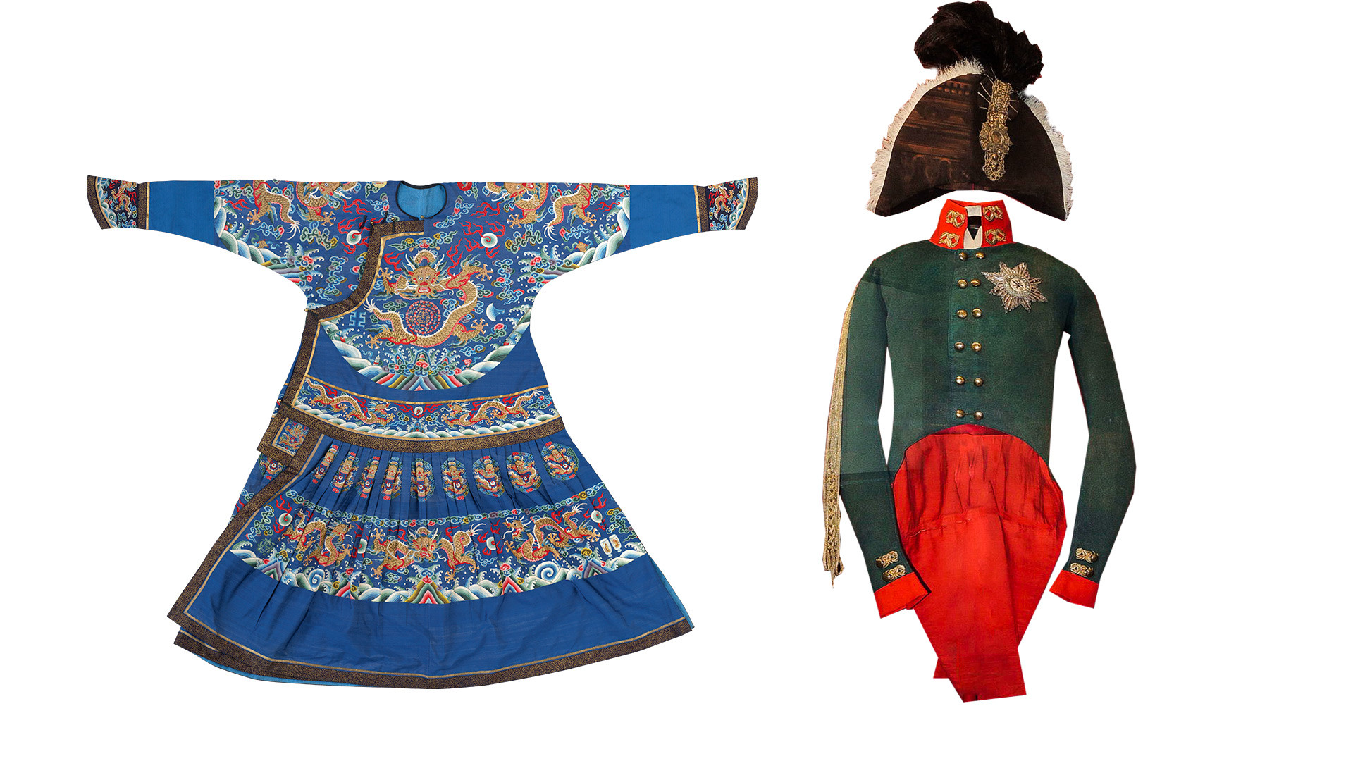Lijevo: Svečana odjeća cara. Dinastija Qing, vladavina Jiaqinga (1796.–1821.) Desno: Krunidbena odjeća cara Aleksandra I. 

