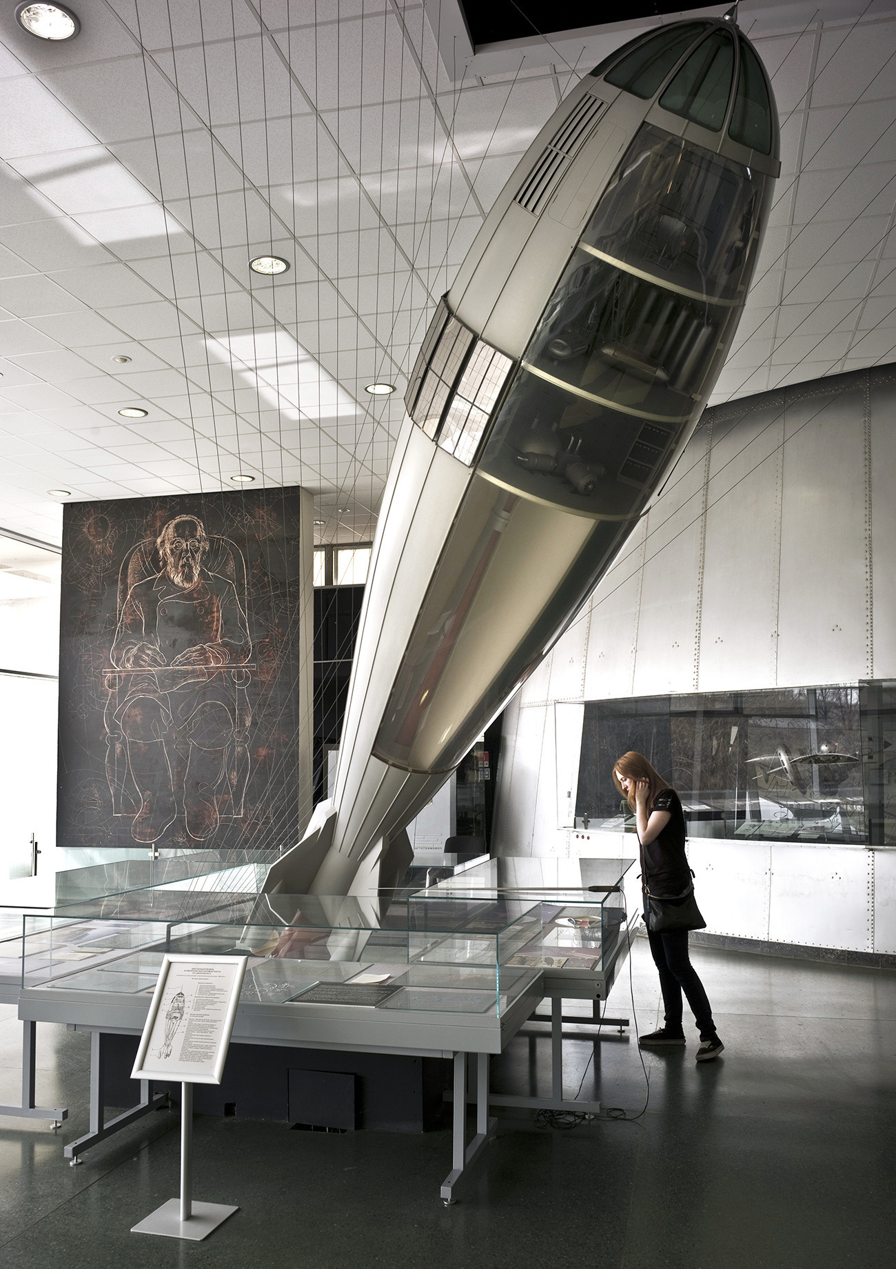 Delujoč model vesoljske rakete s človeško posadko Konstantina Ciolkovskega v Državnem muzeju za zgodovino kozmonavtike Ciolkovskega v Kalugi