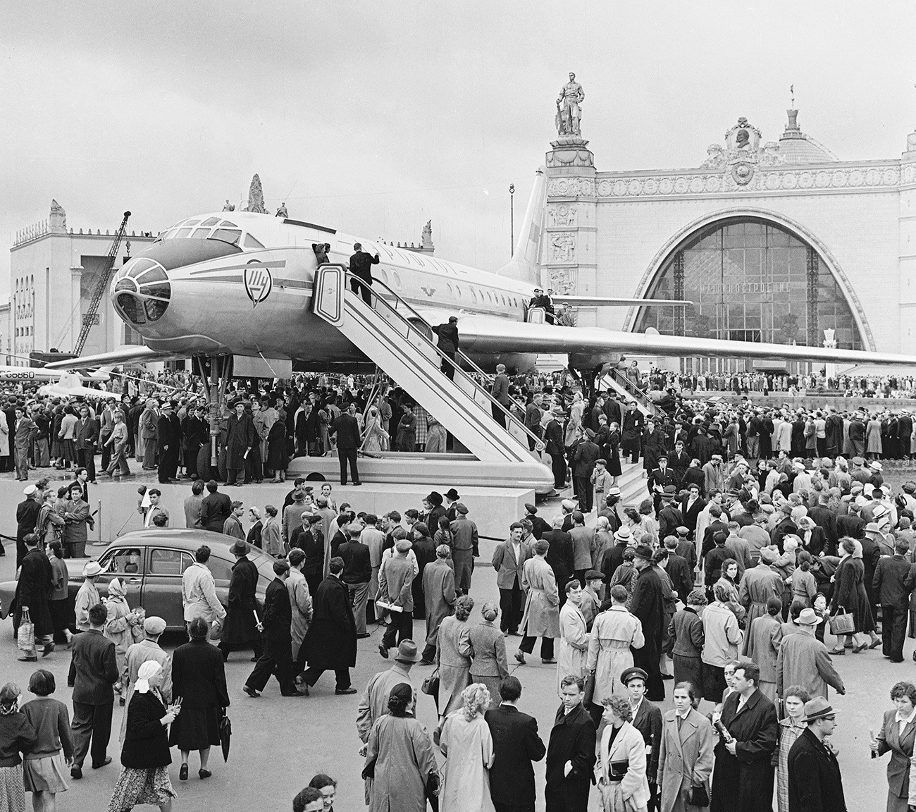 Die Tu 104 Das Gefährlichste Passagierflugzeug Der Sowjetunion Bilder