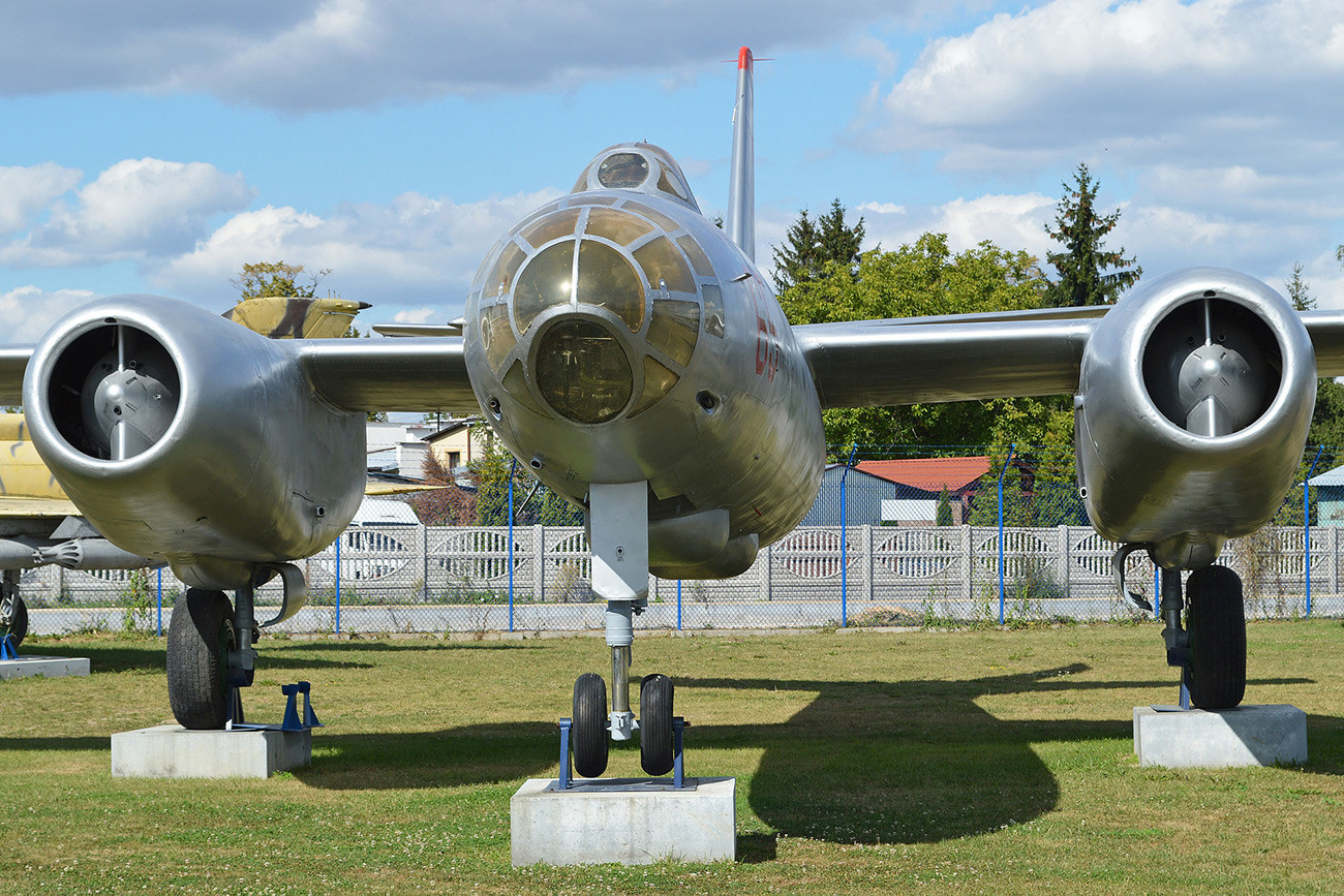 Il-28E
