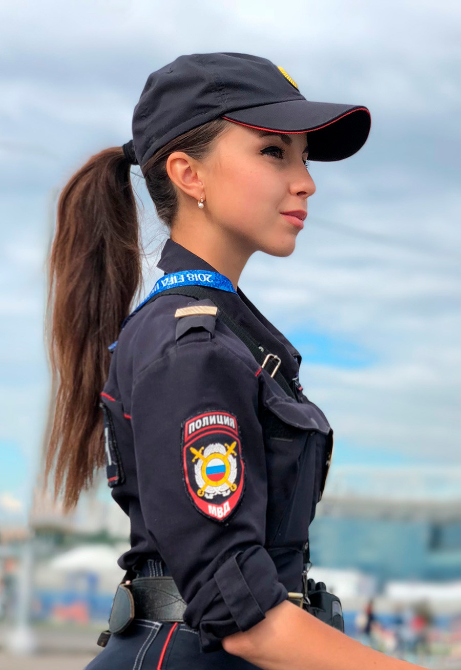 Meet Darya Yusupova Russias Most Likable Policewoman Russia Beyond