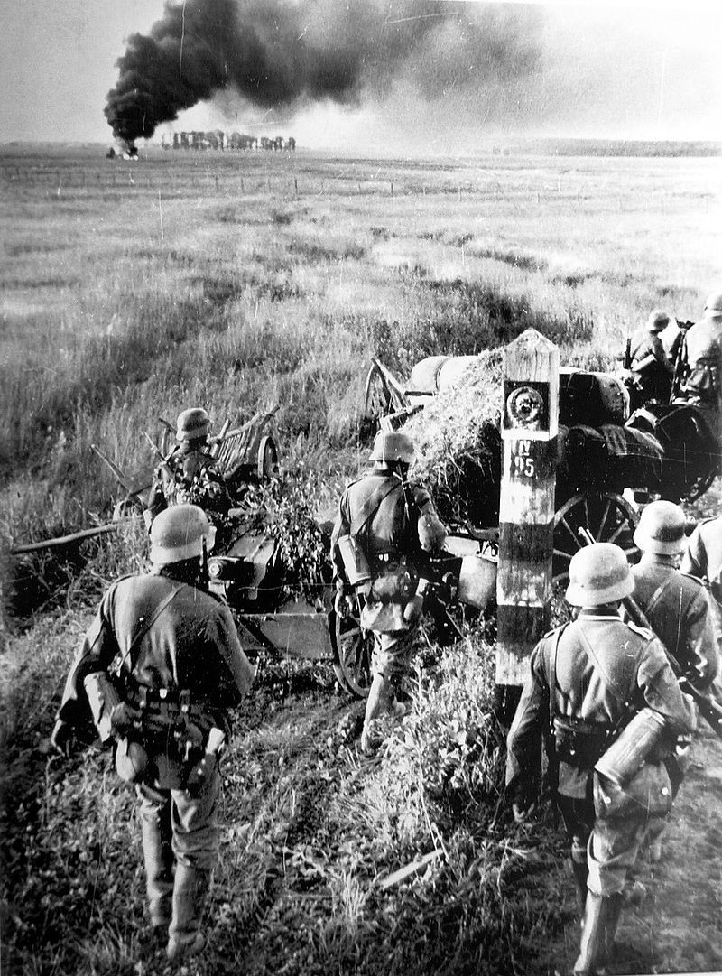 Nemška vojska prečka sovjetsko mejo (22. junija 1941)