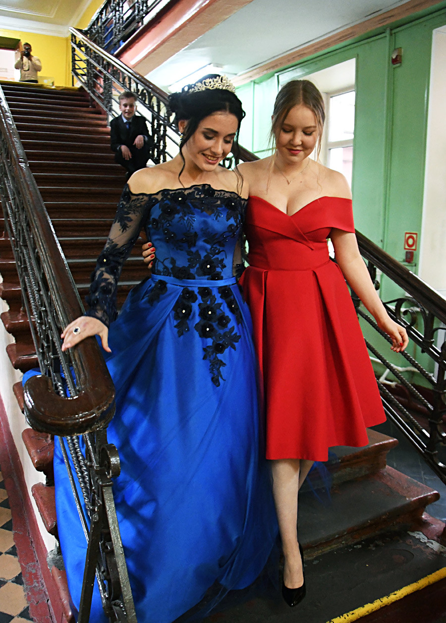 How Russian students celebrated graduation in 2019 (PHOTOS) - Russia Beyond