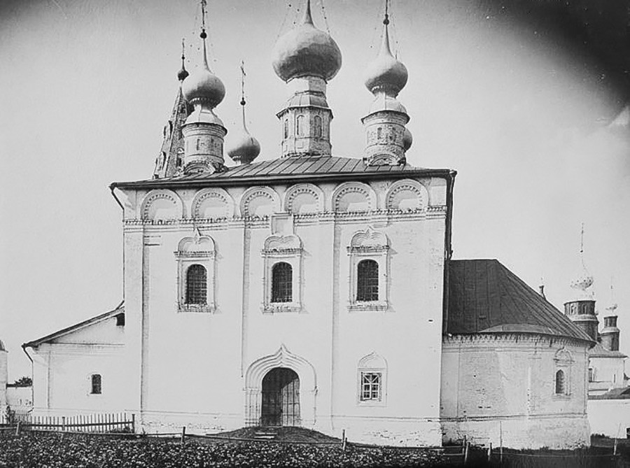 Gereja Santo Petrus dan Paulus di Suzdal