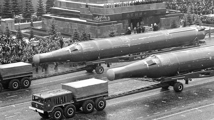 Por Que Só A Rússia Manteve Armas Nucleares Após A Queda Da União Soviética Russia Beyond Br 5665
