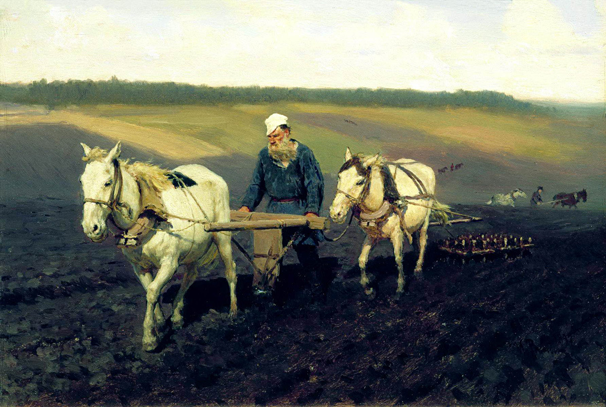 『畑を耕すレフ・トルストイ』、1887年