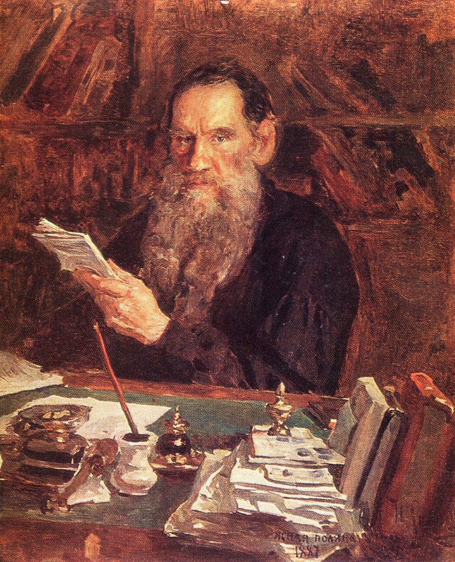 『ヤースナヤ・ポリャーナの書斎のレフ・トルストイ』、1887年