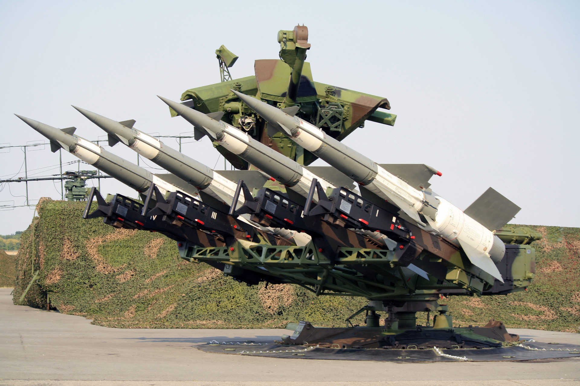 Sistema de defensa aérea S-125 Nevá de  la 250ª brigada de misiles del Ejército serbio.