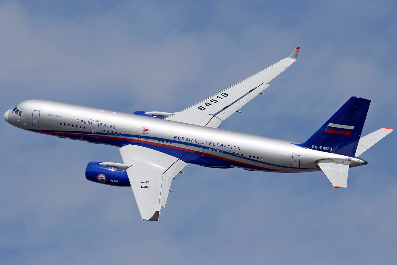 Pesawat Tu-214ON Rusia dibuat khusus untuk misi Perjanjian Ruang Udara Terbuka.