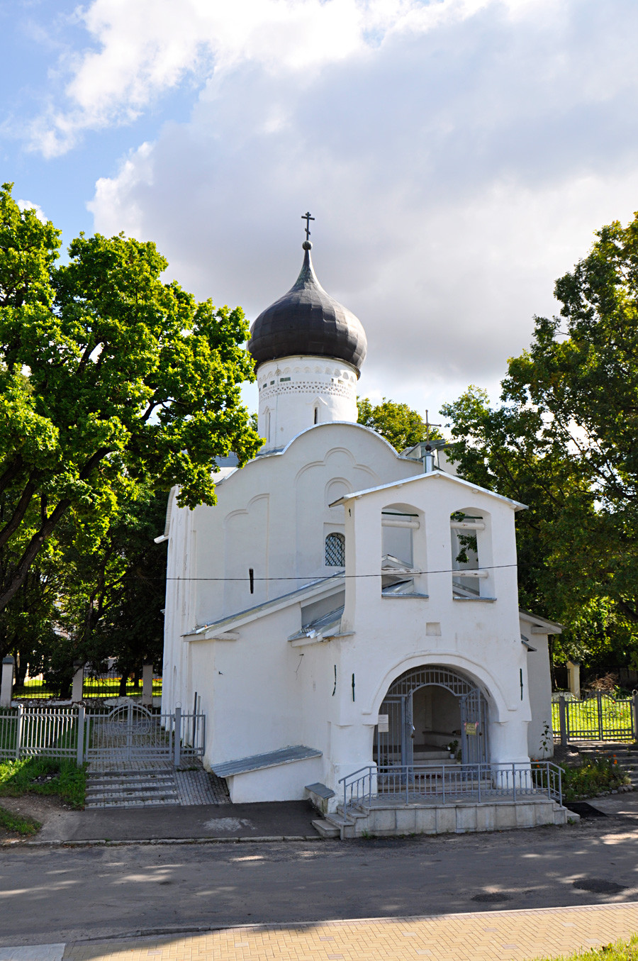 The Church Georgiya so Vzvoza (Church of St. George by the road leading up the bank), 1494