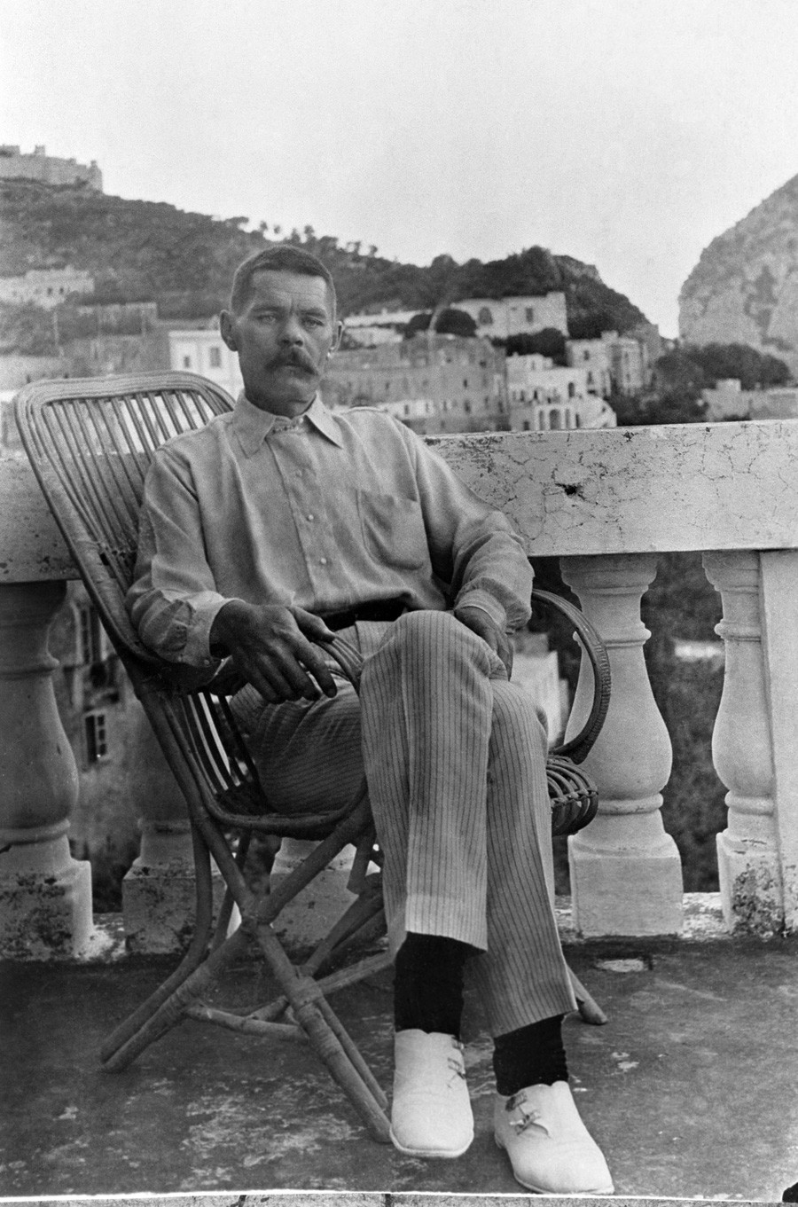 マクシム・ゴーリキー。カプリ島、イタリア。 1910年。