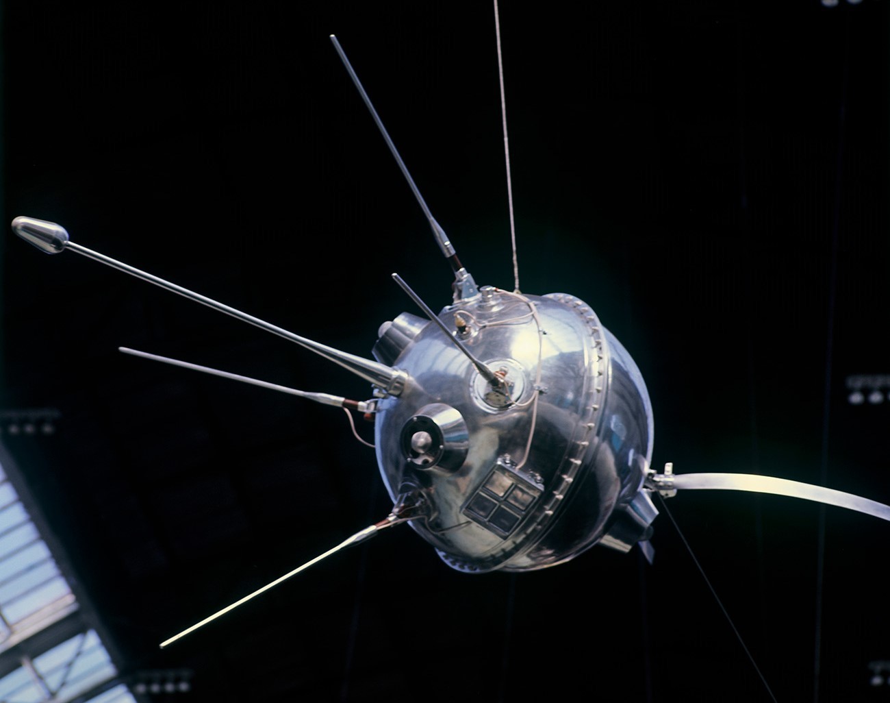 Medplanetarna postaja Luna-1 na ogled v razstaviščnem centru VNDH.