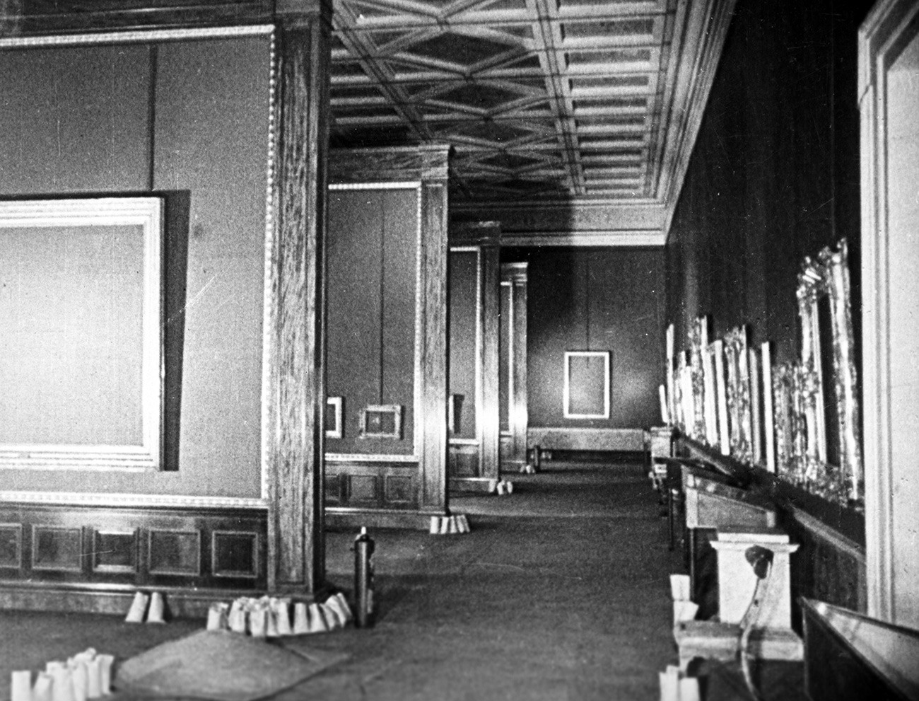 Empty halls of the Hermitage during the siege of Leningrad.