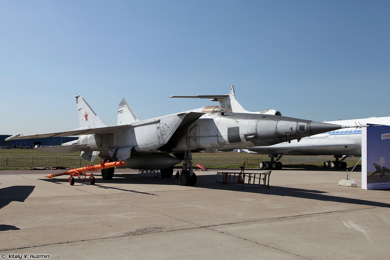 MiG-25 en el Salón Internacionla de Aviación MAKS-2015