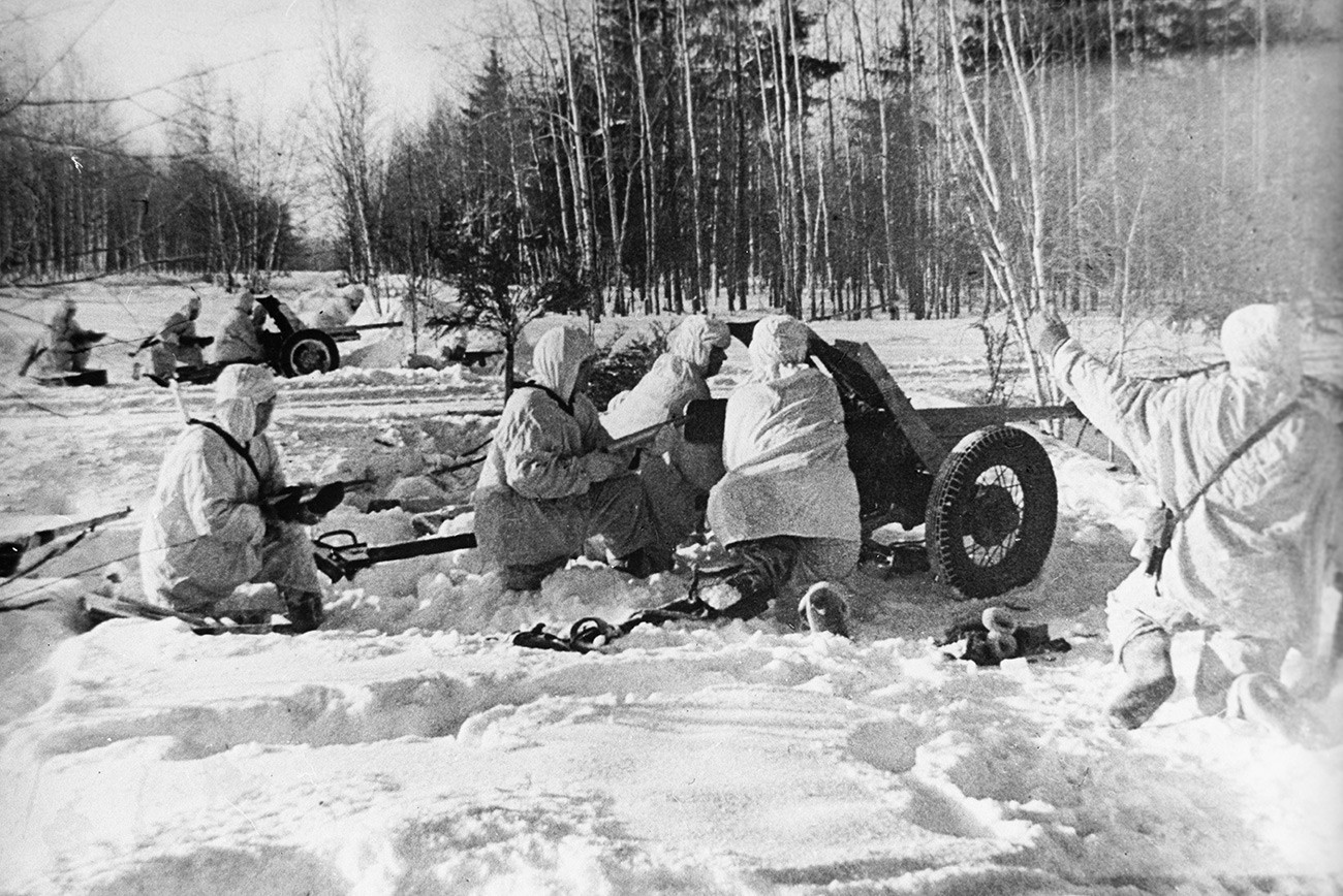 Sovjetske sile med bitko za Moskvo.