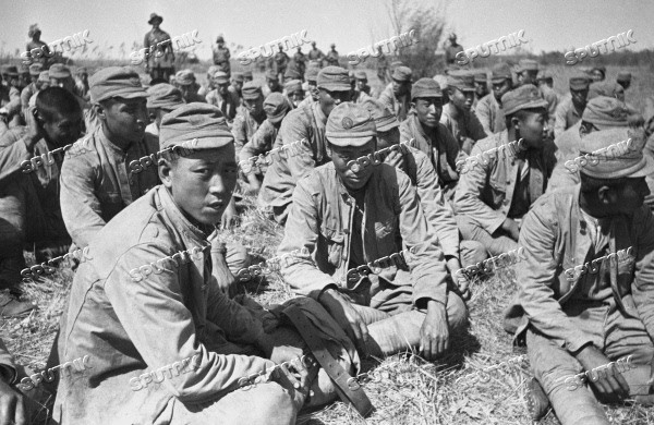 Заробљени јапански војници.