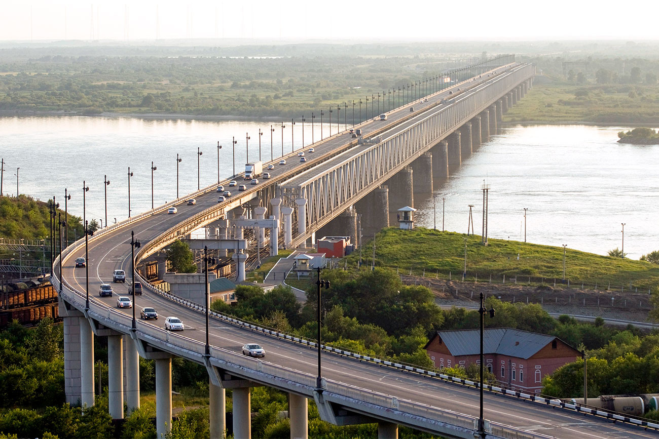 Khabarovsk Krai (The bridge over Amur River on the Chita-Khabarovsk highway )