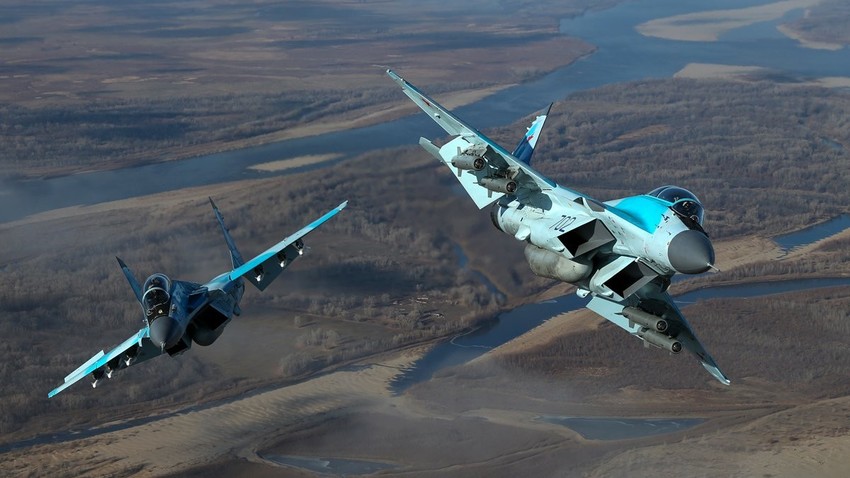 Lovca MiG-35 se predstavita