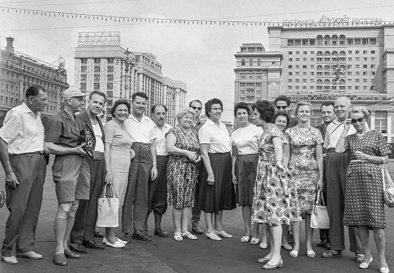Tourists from Austria in Manezhnaya Square, 1963