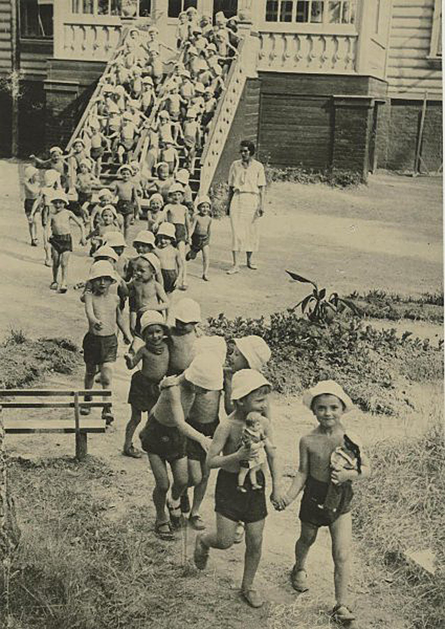 Jardín de infancia, años 30.
