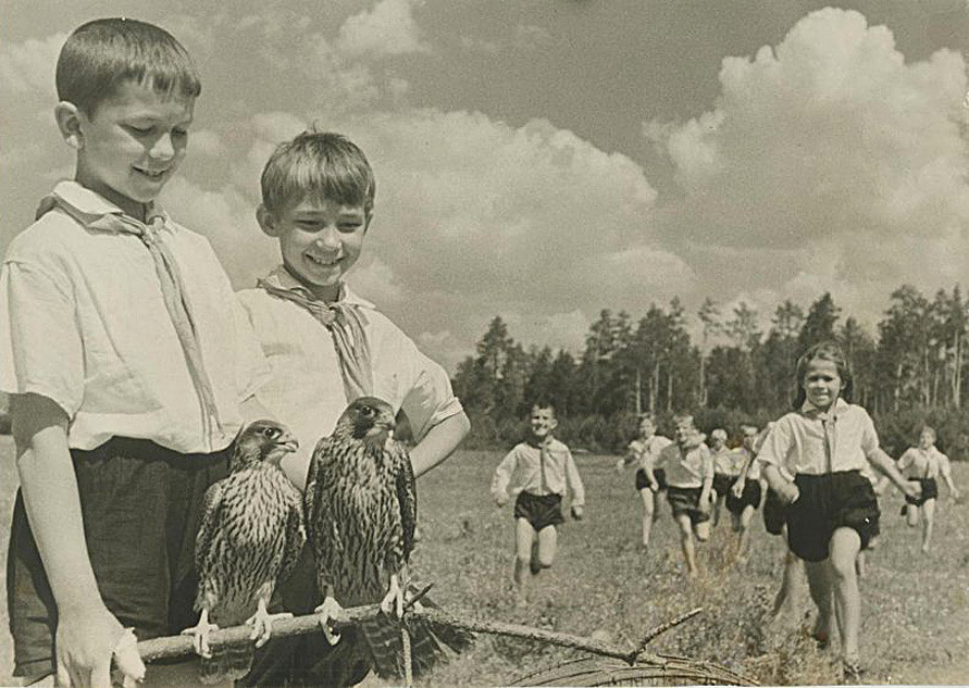 Kelompok pencinta alam, 1930-an.